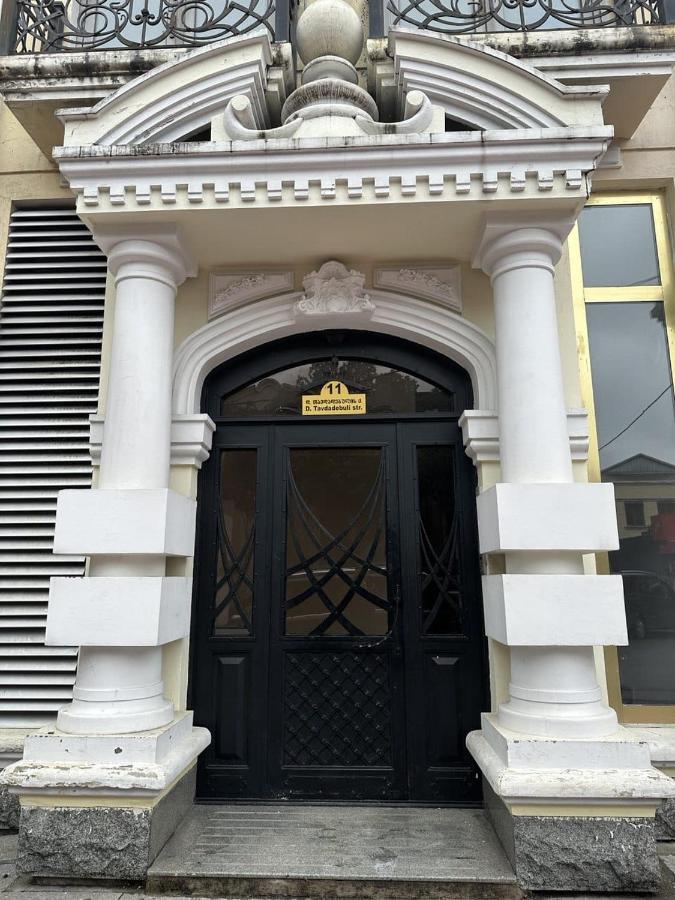 Tavdadebuli Apartment Μπατούμι Εξωτερικό φωτογραφία